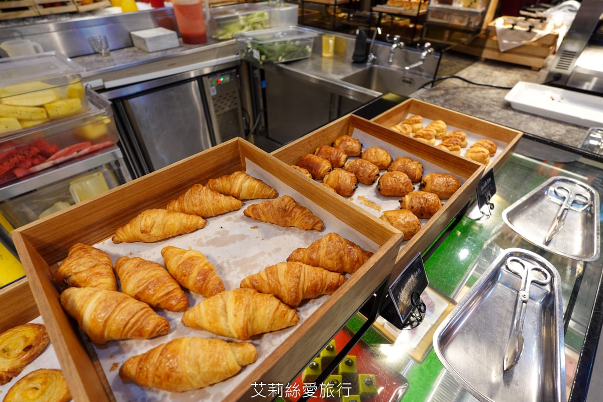 礁溪住宿 溫泉飯店 長榮鳳凰酒店 期間限定日本季buffet烤鴨美食吃到飽 親子同遊千坪 spa溫泉池 房內就可泡湯！