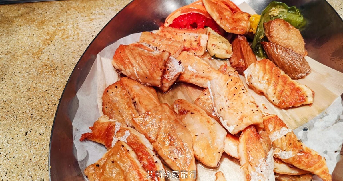 礁溪住宿 溫泉飯店 長榮鳳凰酒店 期間限定日本季buffet烤鴨美食吃到飽 親子同遊千坪 spa溫泉池 房內就可泡湯！