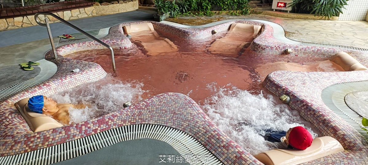 礁溪住宿 溫泉飯店 長榮鳳凰酒店 期間限定日本季buffet烤鴨美食吃到飽 親子同遊千坪 spa溫泉池 房內就可泡湯！