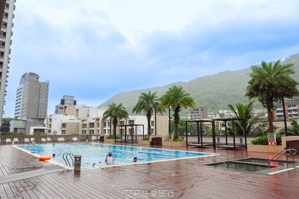 礁溪住宿 溫泉飯店 長榮鳳凰酒店 期間限定日本季buffet烤鴨美食吃到飽 親子同遊千坪 spa溫泉池 房內就可泡湯！