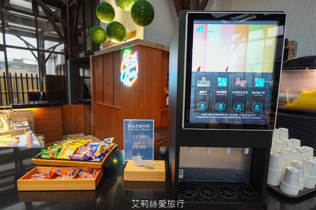 礁溪住宿 溫泉飯店 長榮鳳凰酒店 期間限定日本季buffet烤鴨美食吃到飽 親子同遊千坪 spa溫泉池 房內就可泡湯！