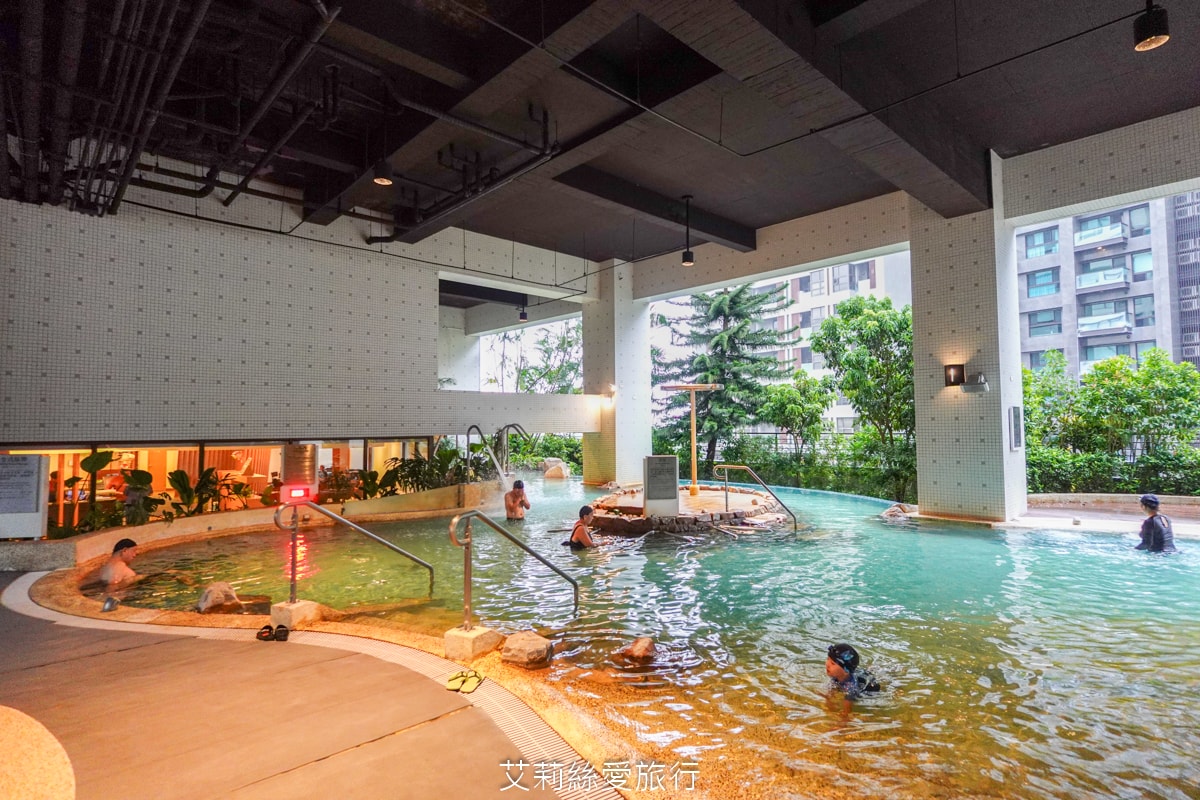 礁溪住宿 溫泉飯店 長榮鳳凰酒店 期間限定日本季buffet烤鴨美食吃到飽 親子同遊千坪 spa溫泉池 房內就可泡湯！