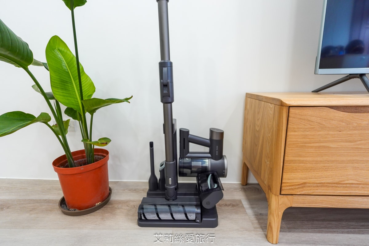 家電開箱無線吸塵器推薦！禾聯家電多功能輕巧無線吸塵器 護眼綠光顯塵好清潔 低音運轉小孩寵物都安心！