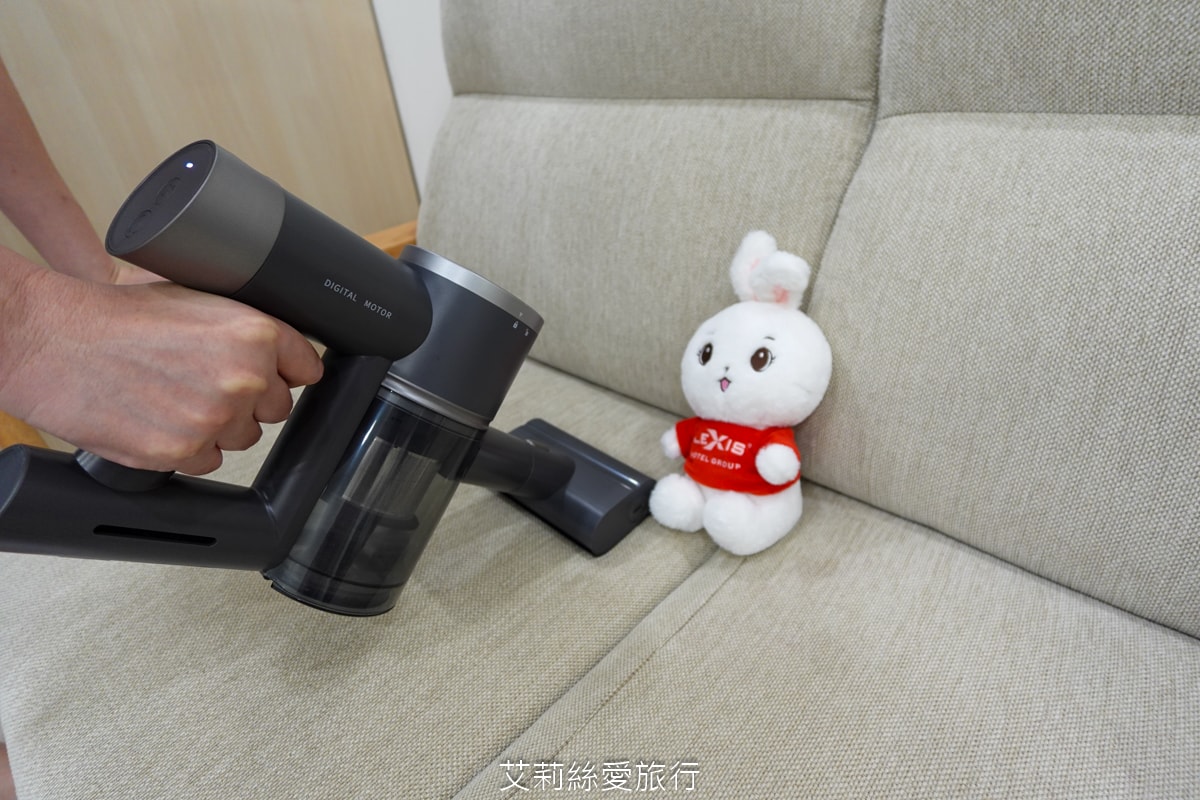 家電開箱無線吸塵器推薦！禾聯家電多功能輕巧無線吸塵器 護眼綠光顯塵好清潔 低音運轉小孩寵物都安心！