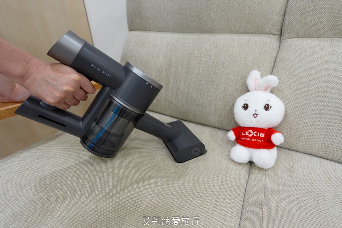 家電開箱無線吸塵器推薦！禾聯家電多功能輕巧無線吸塵器 護眼綠光顯塵好清潔 低音運轉小孩寵物都安心！