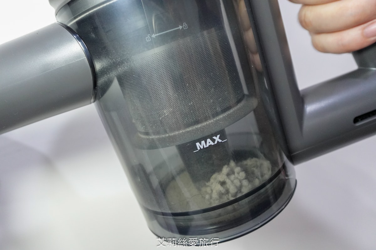 家電開箱無線吸塵器推薦！禾聯家電多功能輕巧無線吸塵器 護眼綠光顯塵好清潔 低音運轉小孩寵物都安心！