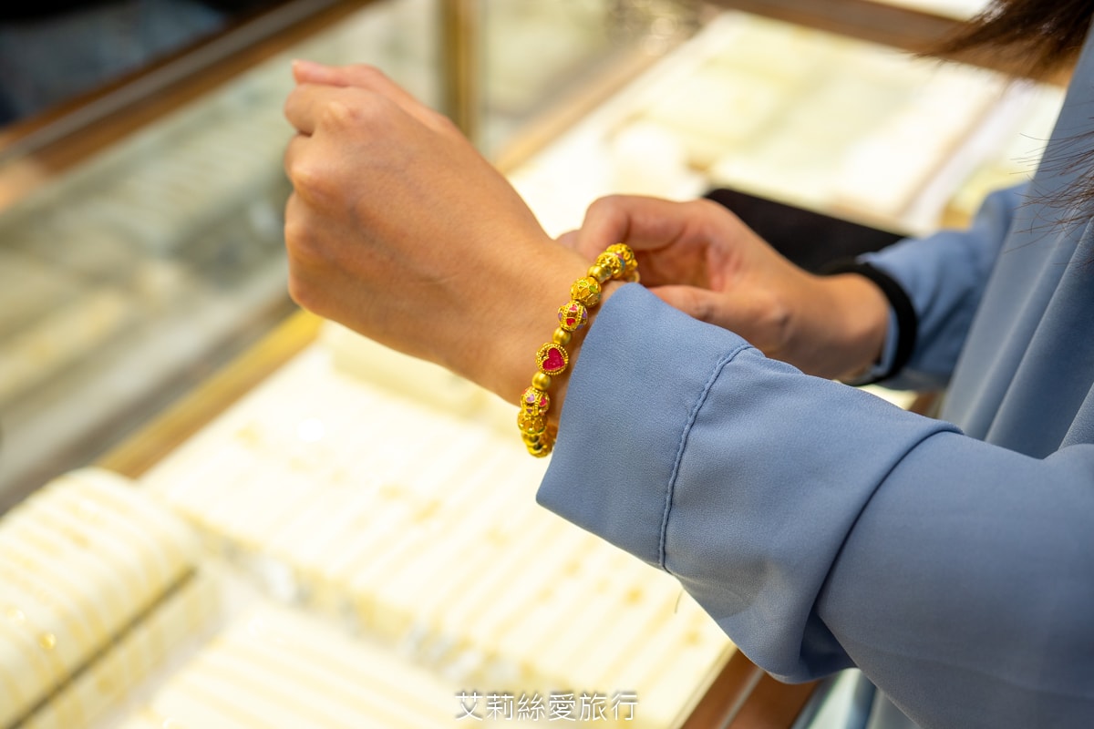 黃金回收去哪換？木村貴金屬銀樓門市 網路高人氣文青品牌 時尚輕奢金飾店 vs 傳統銀樓的評比