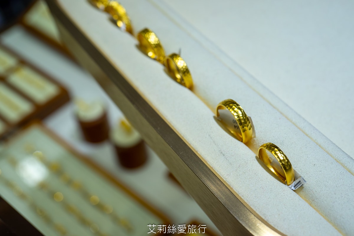 黃金回收去哪換？木村貴金屬銀樓門市 網路高人氣文青品牌 時尚輕奢金飾店 vs 傳統銀樓的評比