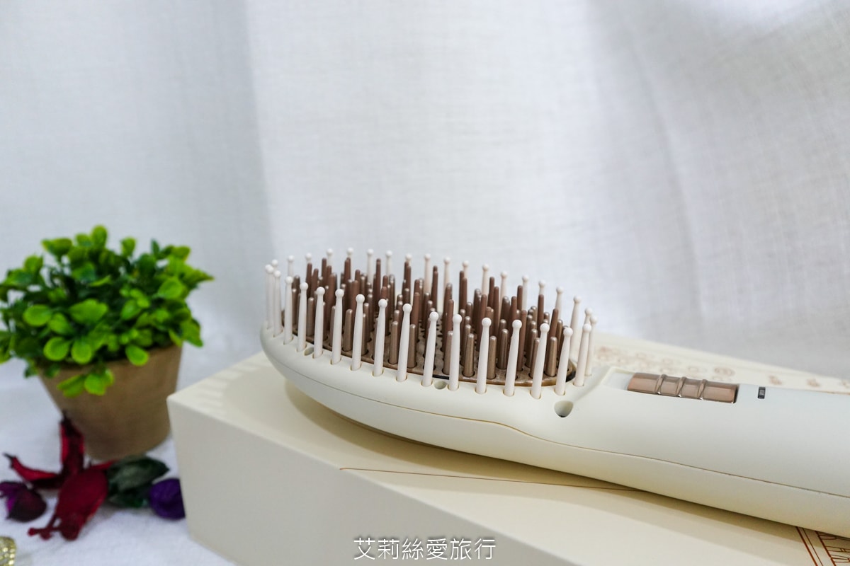 好物推薦！蓬鬆造型不求人！MUNICHI 沐尼黑溫感空氣熱風梳 65dB輕音量不擾人 梳子＆吹風機2in1 國際電壓出國也能用！