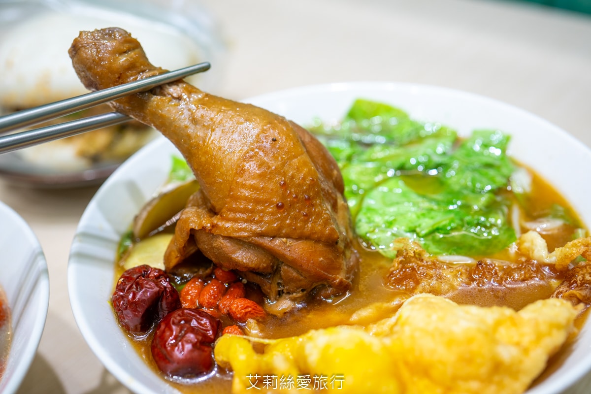 中和美食 豬一十五 古早味眷村美食 刈包 四神湯 麻油雞腿湯麵 樣樣經典台式小吃 近南勢南捷運站