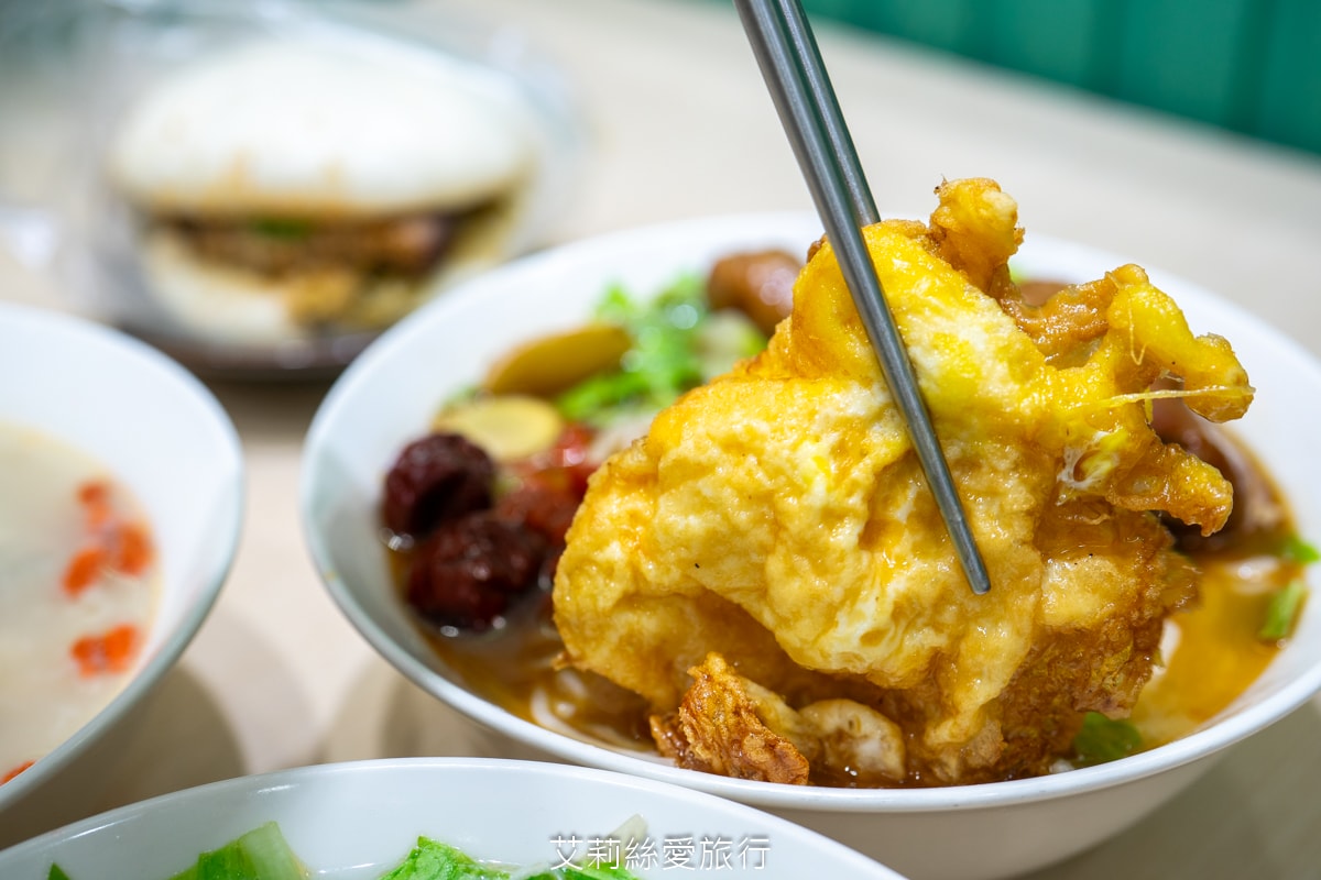 中和美食 豬一十五 古早味眷村美食 刈包 四神湯 麻油雞腿湯麵 樣樣經典台式小吃 近南勢南捷運站