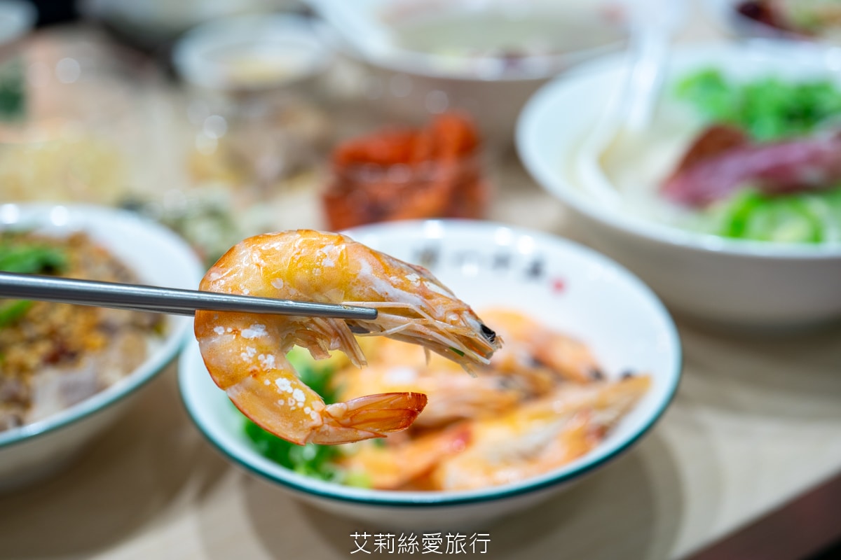 中和美食 豬一十五 古早味眷村美食 刈包 四神湯 麻油雞腿湯麵 樣樣經典台式小吃 近南勢南捷運站