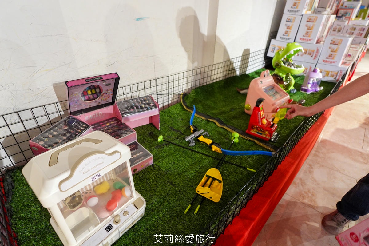 暑假限時活動！ 樂米玩具特賣會3折起！ 2025最新玩具 任選3件$299 滿2000現折200！新莊宏匯廣場