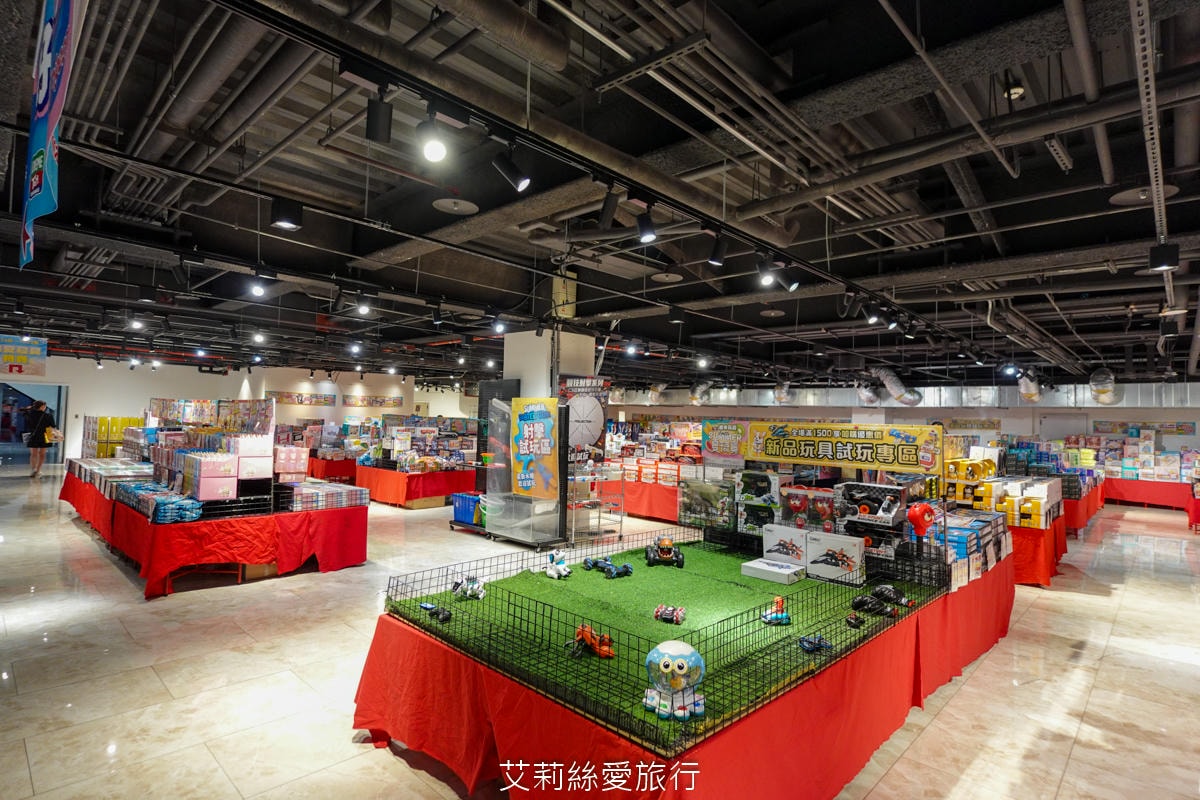 暑假限時活動！ 樂米玩具特賣會3折起！ 2025最新玩具 任選3件$299 滿2000現折200！新莊宏匯廣場