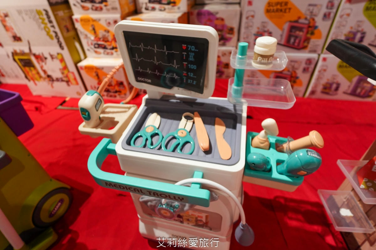 暑假限時活動！ 樂米玩具特賣會3折起！ 2025最新玩具 任選3件$299 滿2000現折200！新莊宏匯廣場