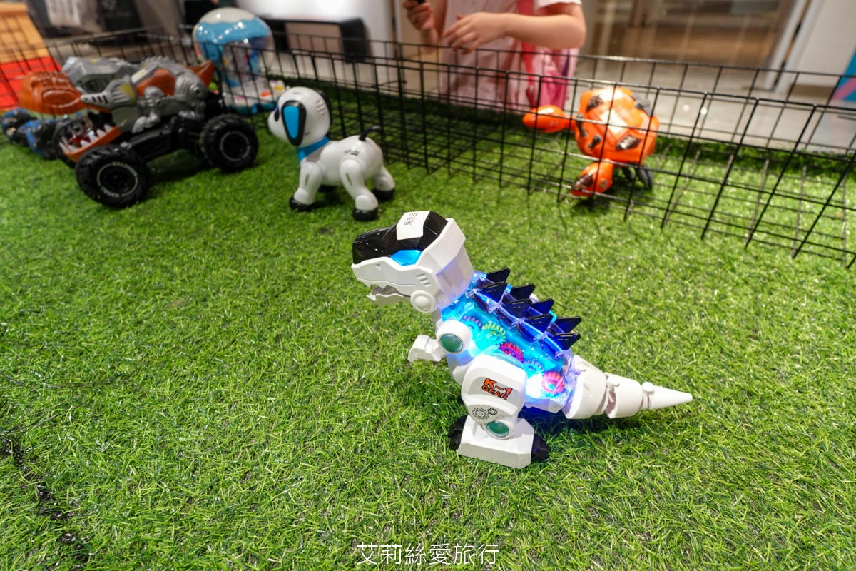 暑假限時活動！ 樂米玩具特賣會3折起！ 2025最新玩具 任選3件$299 滿2000現折200！新莊宏匯廣場