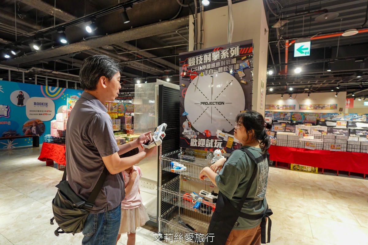 暑假限時活動！ 樂米玩具特賣會3折起！ 2025最新玩具 任選3件$299 滿2000現折200！新莊宏匯廣場