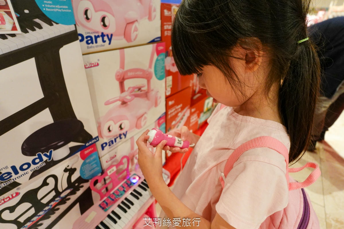 暑假限時活動！ 樂米玩具特賣會3折起！ 2025最新玩具 任選3件$299 滿2000現折200！新莊宏匯廣場