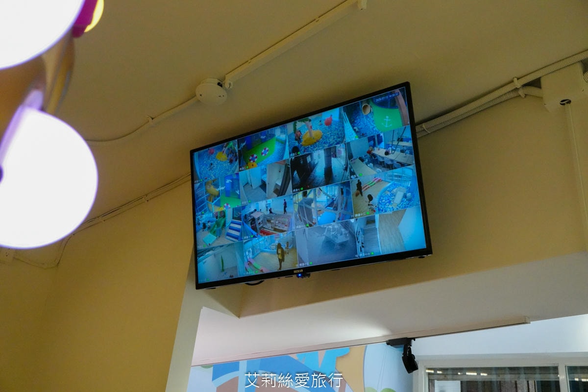 台北親子遊樂園！ 童話愛樂園  50元起一大一小入園不限時玩翻天！2層高旋轉滑梯 旋轉木馬 天然食材健康寶寶餐 捷運站附近