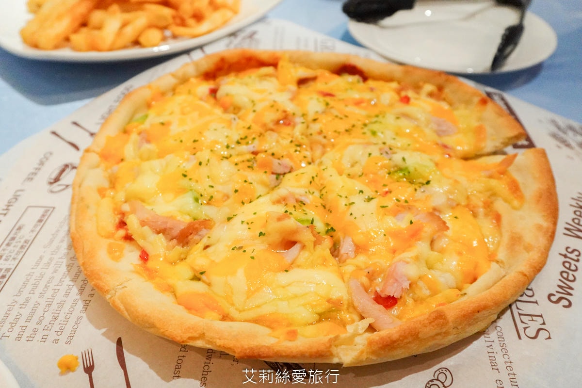 台北親子遊樂園！ 童話愛樂園  50元起一大一小入園不限時玩翻天！2層高旋轉滑梯 旋轉木馬 天然食材健康寶寶餐 捷運站附近