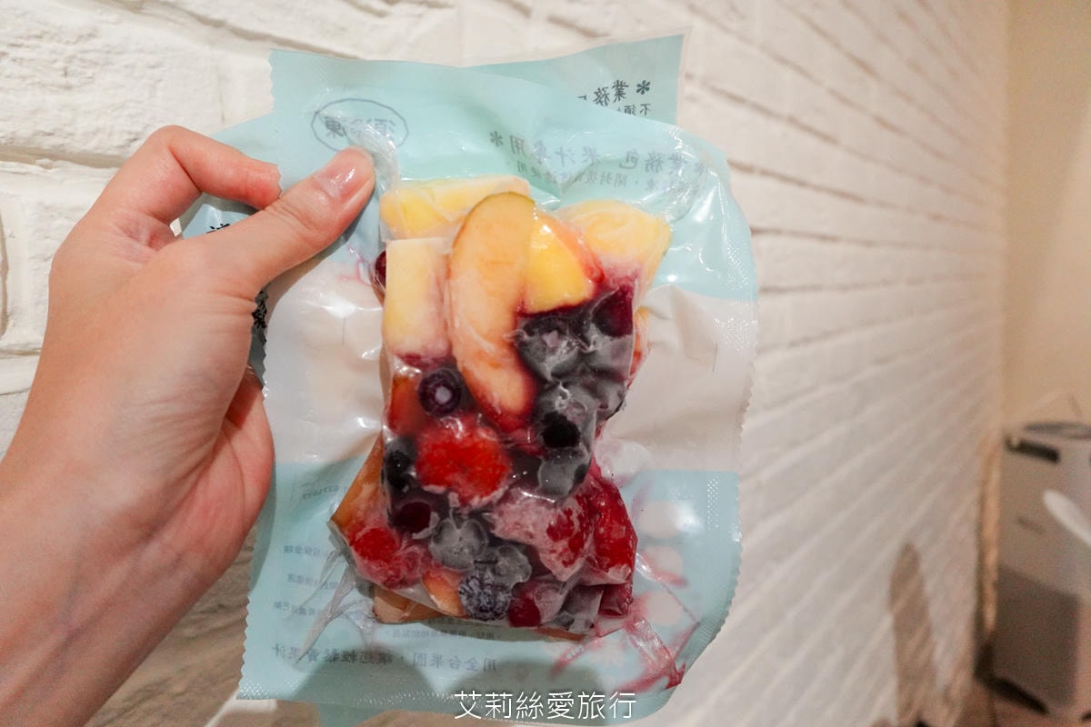 台北親子遊樂園！ 童話愛樂園  50元起一大一小入園不限時玩翻天！2層高旋轉滑梯 旋轉木馬 天然食材健康寶寶餐 捷運站附近