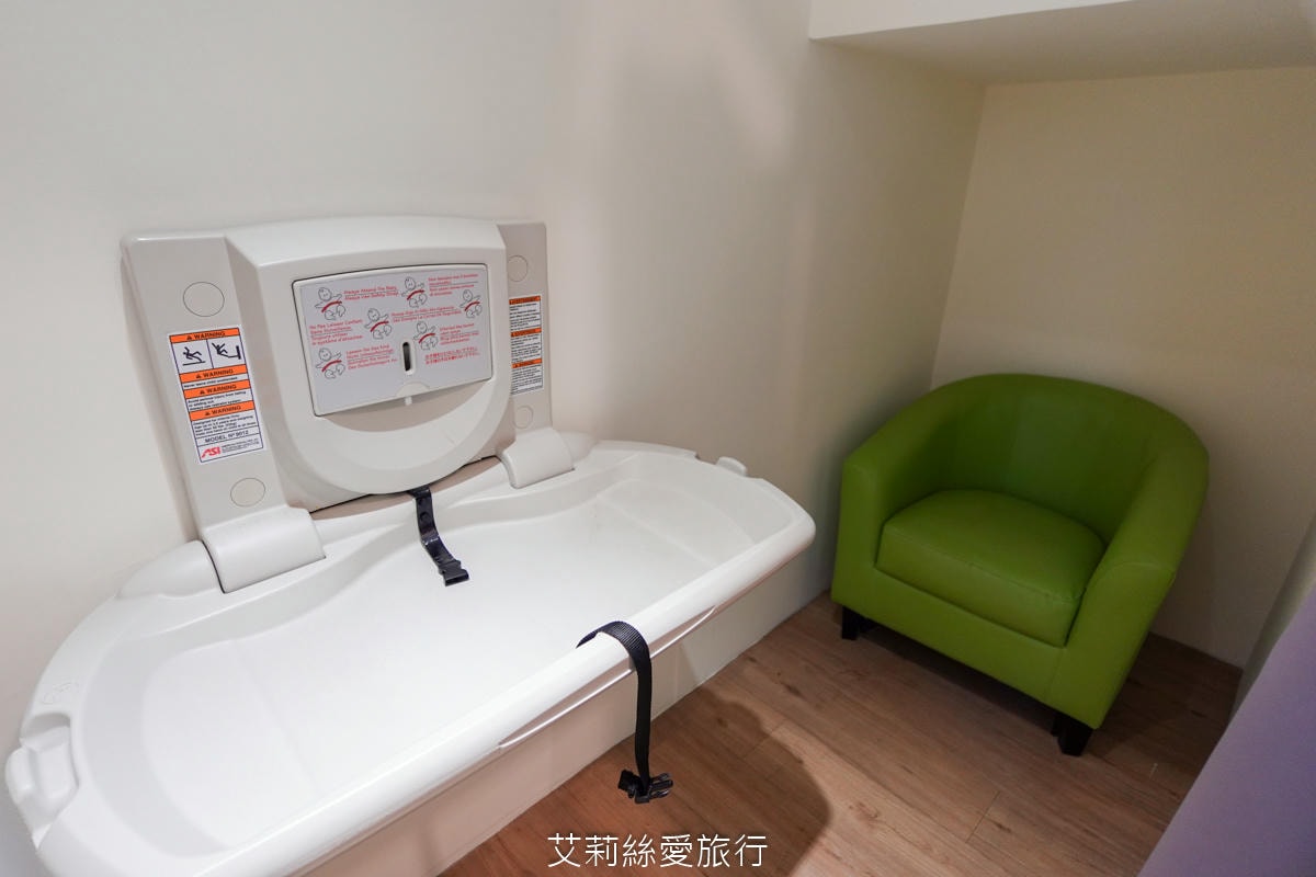 台北親子遊樂園！ 童話愛樂園  50元起一大一小入園不限時玩翻天！2層高旋轉滑梯 旋轉木馬 天然食材健康寶寶餐 捷運站附近