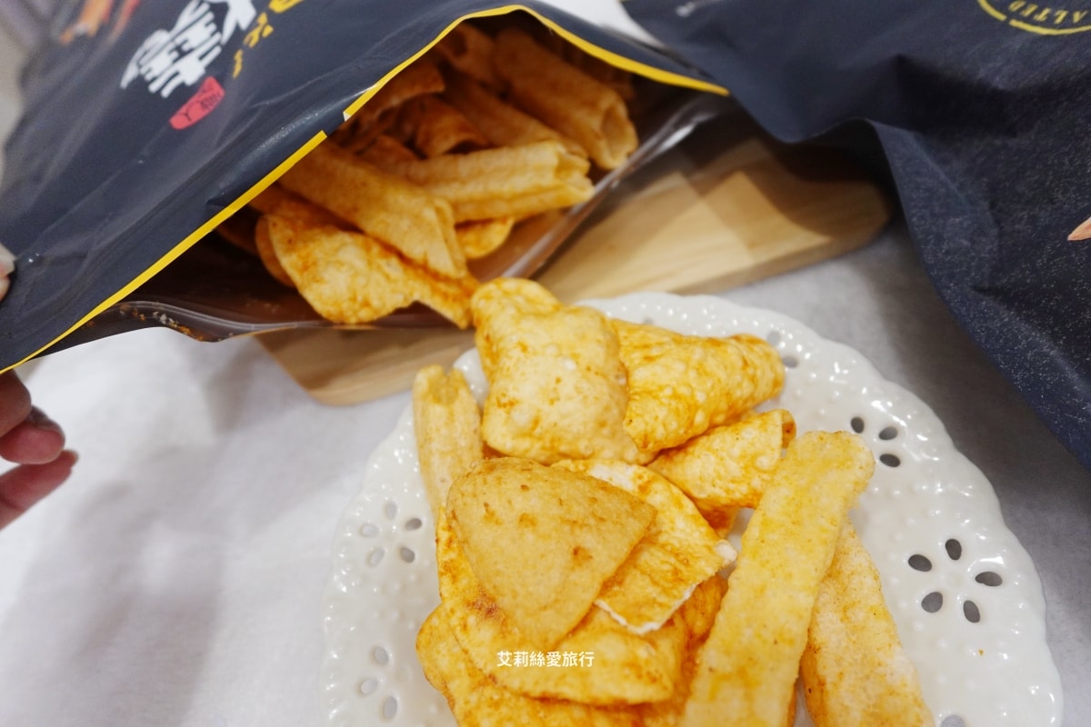 美食推薦!KAKA海洋燒 台灣好吃零食伴手禮 金沙蝦球、十三香小龍蝦 一包含三種經典餅乾 雙11超值活動 - 第8張圖 美食推薦!KAKA海洋燒 台灣好吃零食伴手禮 金沙蝦球、十三香小龍蝦 一包含三種經典餅乾 雙11超值活動