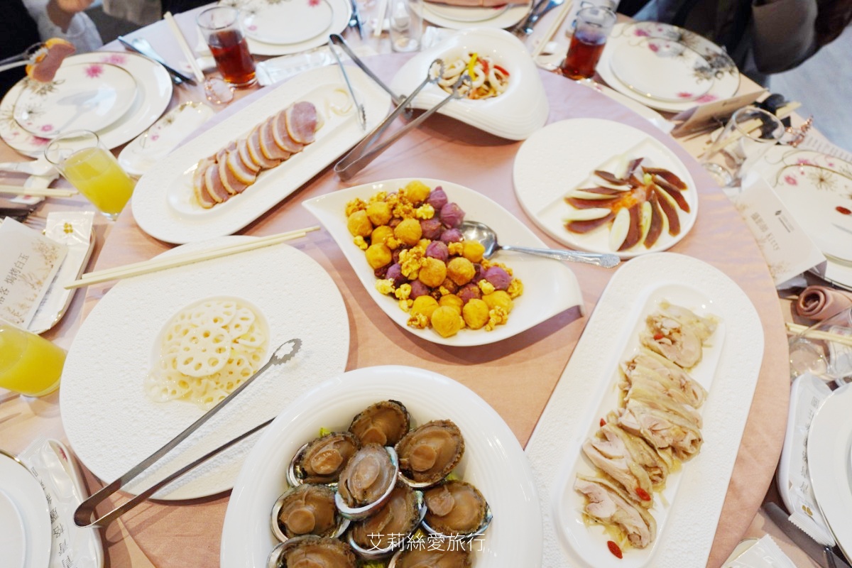 桃園婚禮戶外證婚 青青格麗絲莊園 絕美歐式戶外婚禮 創意中式餐點 港點吃到飽! - 第11張圖 桃園婚禮戶外證婚 青青格麗絲莊園 絕美歐式戶外婚禮 創意中式餐點 港點吃到飽!