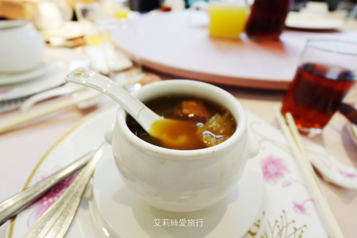 桃園婚禮戶外證婚 青青格麗絲莊園 絕美歐式戶外婚禮 創意中式餐點 港點吃到飽! - 第19張圖 桃園婚禮戶外證婚 青青格麗絲莊園 絕美歐式戶外婚禮 創意中式餐點 港點吃到飽!