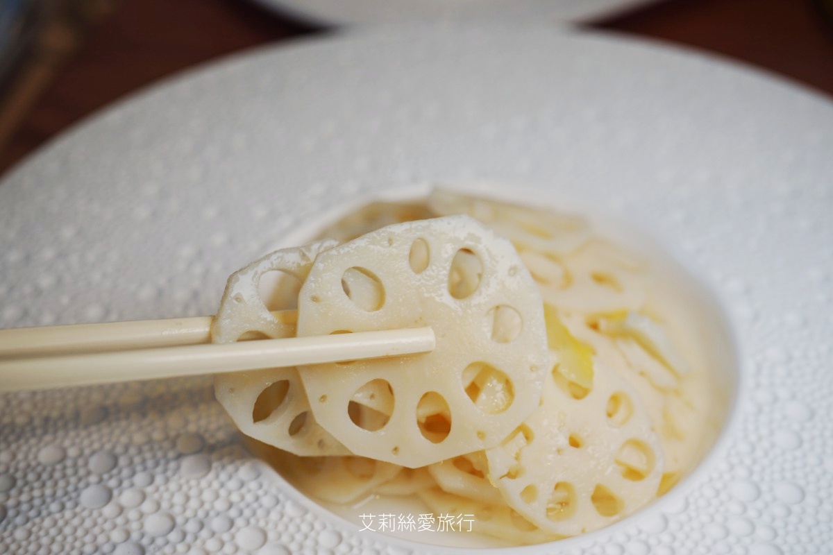 桃園婚禮戶外證婚 青青格麗絲莊園 絕美歐式戶外婚禮 創意中式餐點 港點吃到飽! - 第18張圖 桃園婚禮戶外證婚 青青格麗絲莊園 絕美歐式戶外婚禮 創意中式餐點 港點吃到飽!