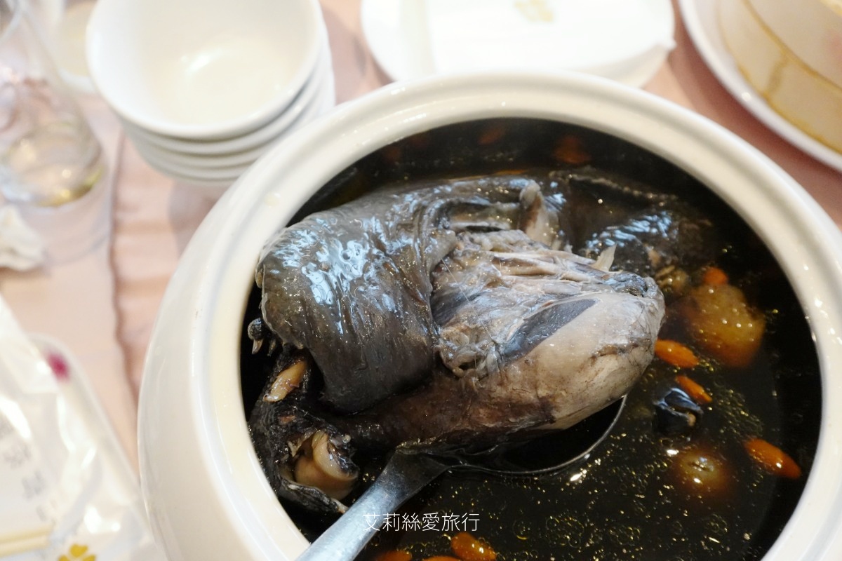 桃園婚禮戶外證婚 青青格麗絲莊園 絕美歐式戶外婚禮 創意中式餐點 港點吃到飽! - 第36張圖