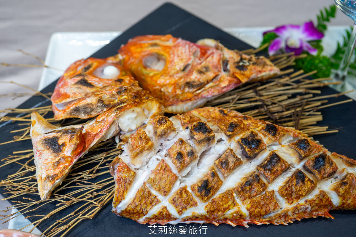 內湖桌菜美食推薦！ 88會館-郭董私房菜 現撈活體海鮮 龍蝦 活鮑魚 產地直送新鮮食材 活魚兩吃