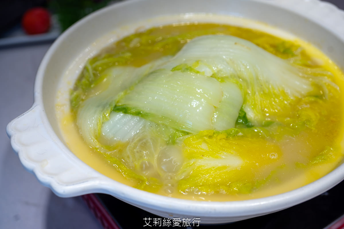 內湖桌菜美食推薦！ 88會館-郭董私房菜 現撈活體海鮮 龍蝦 活鮑魚 產地直送新鮮食材 活魚兩吃