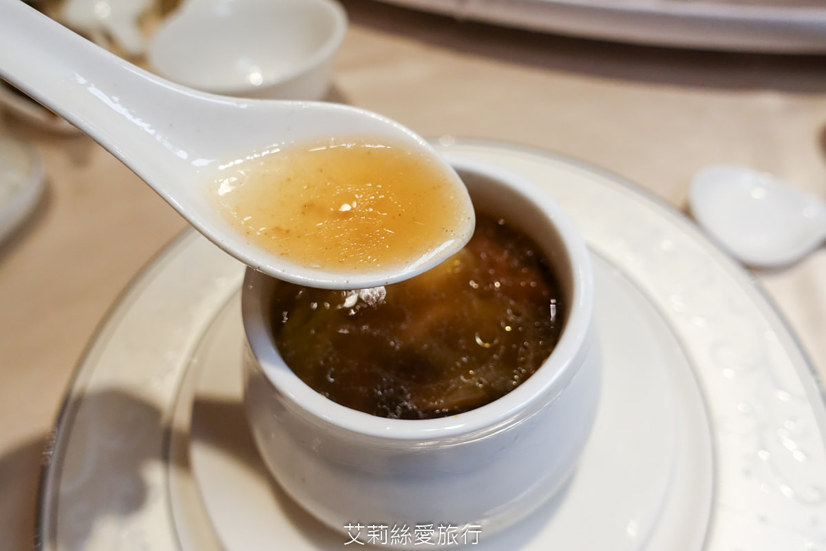 內湖桌菜美食推薦！ 88會館-郭董私房菜 現撈活體海鮮 龍蝦 活鮑魚 產地直送新鮮食材 活魚兩吃