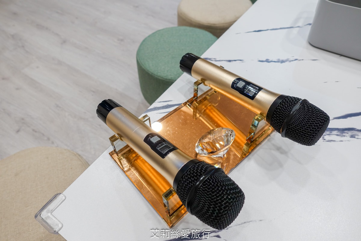 中和景點 Exhibit.生活館 中和空間租借 獨立的隱私空間可唱歌玩switch遊戲機 慶生場地 練舞教室 商務會議場地 雨天備案