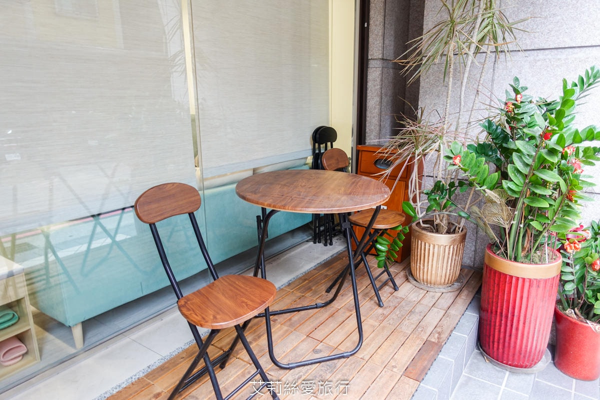 中和景點 Exhibit.生活館 中和空間租借 獨立的隱私空間可唱歌玩switch遊戲機 慶生場地 練舞教室 商務會議場地 雨天備案