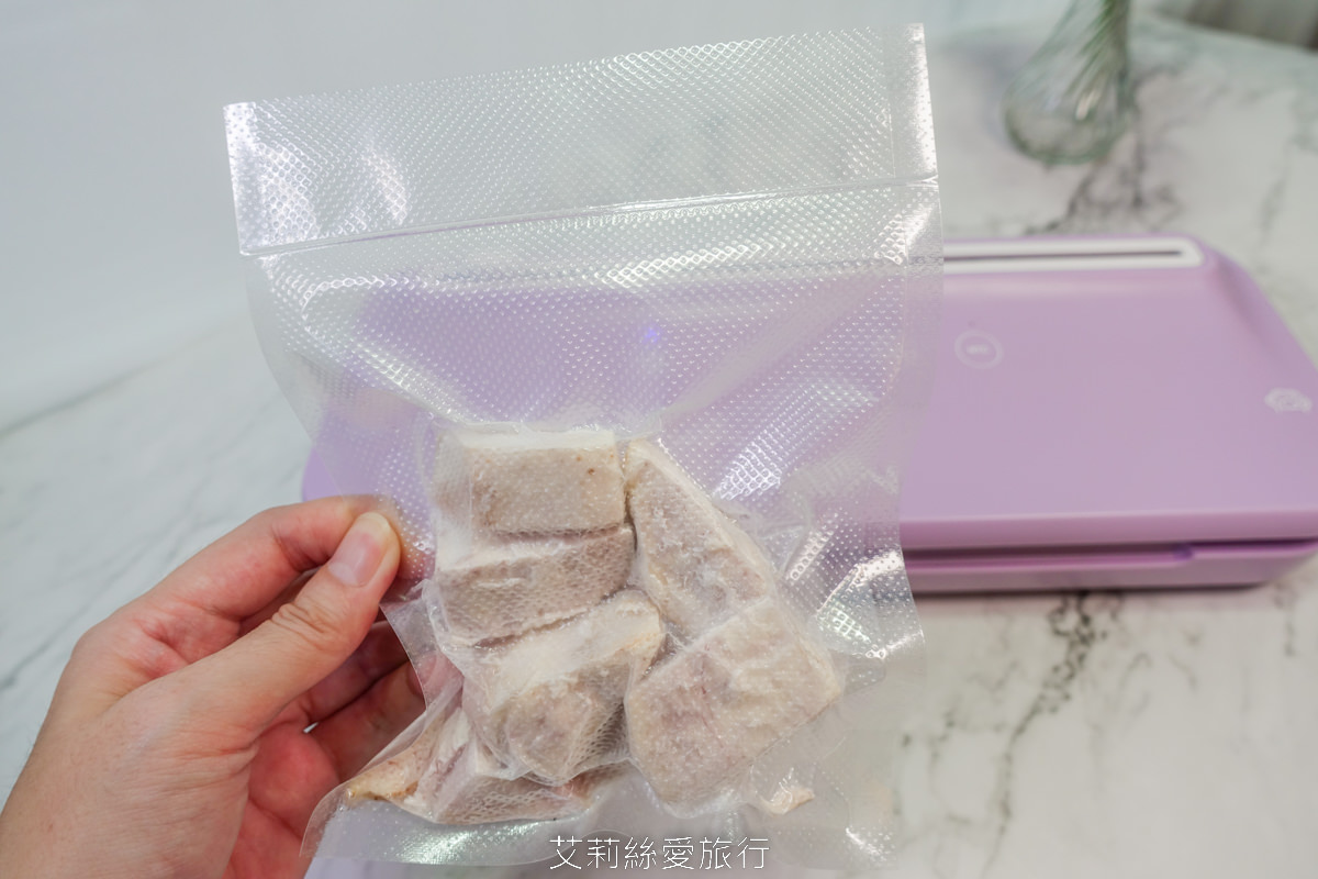 生活必備好幫手!MIZAI真空保鮮機 無線智慧觸控好方便 還有封口機、裁刀功能超實用的廚房家電! - 第20張圖 生活必備好幫手!MIZAI真空保鮮機 無線智慧觸控好方便 還有封口機、裁刀功能超實用的廚房家電!