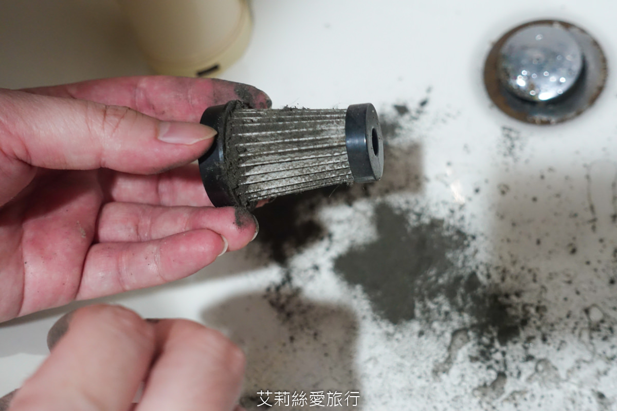 好物推薦 SANSUI山水輕淨吸迷你無線吸塵器 一機多用途無線手持好輕巧 還能變身塵螨機、居家車用清潔都ok！