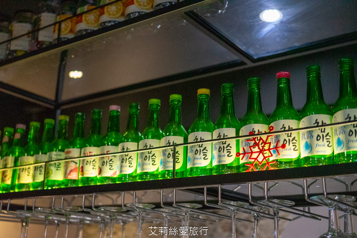 蘆洲韓式美食 That’s ok韓式餐酒館 韓國必吃 韓國一隻雞 蟹膏北海道干貝漢堡好鮮甜~辣味涼拌魷魚、PRIME翼板牛小排、韓國五花肉烤肉…吃飽飽又滿足！