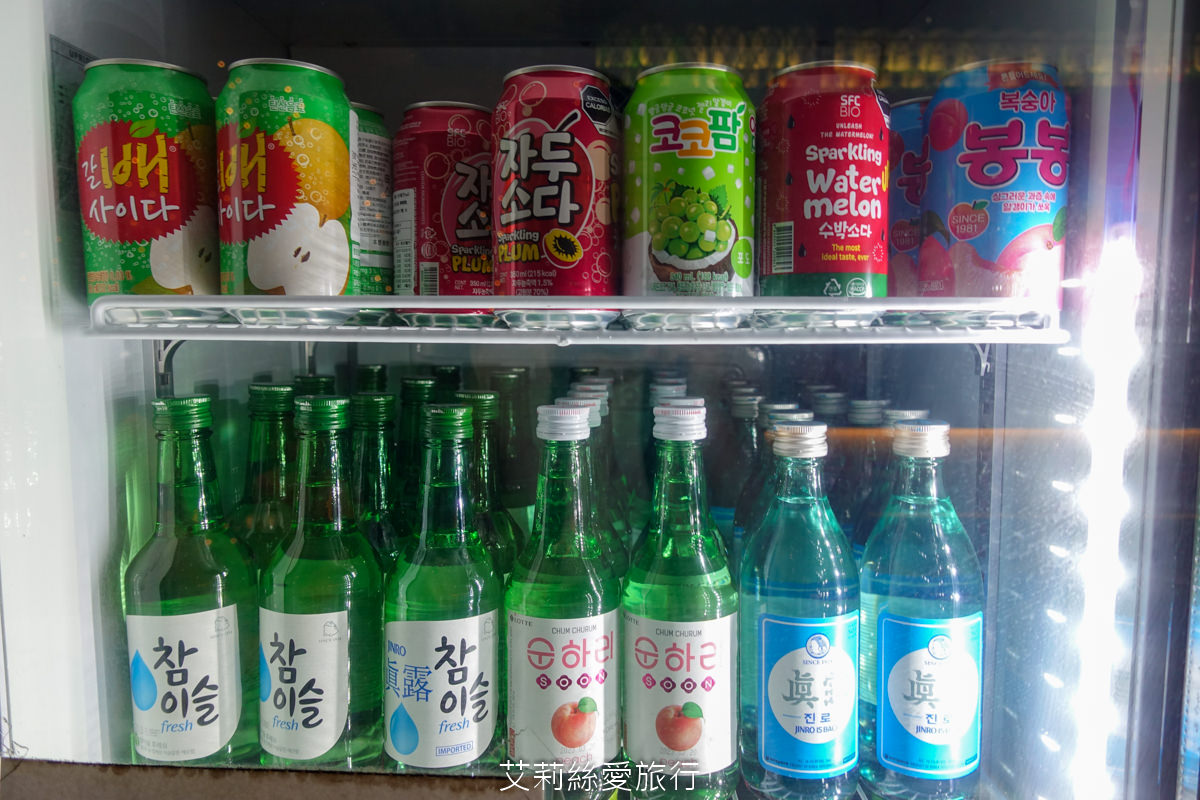 蘆洲韓式美食 That’s ok韓式餐酒館 韓國必吃 韓國一隻雞 蟹膏北海道干貝漢堡好鮮甜~辣味涼拌魷魚、PRIME翼板牛小排、韓國五花肉烤肉…吃飽飽又滿足！