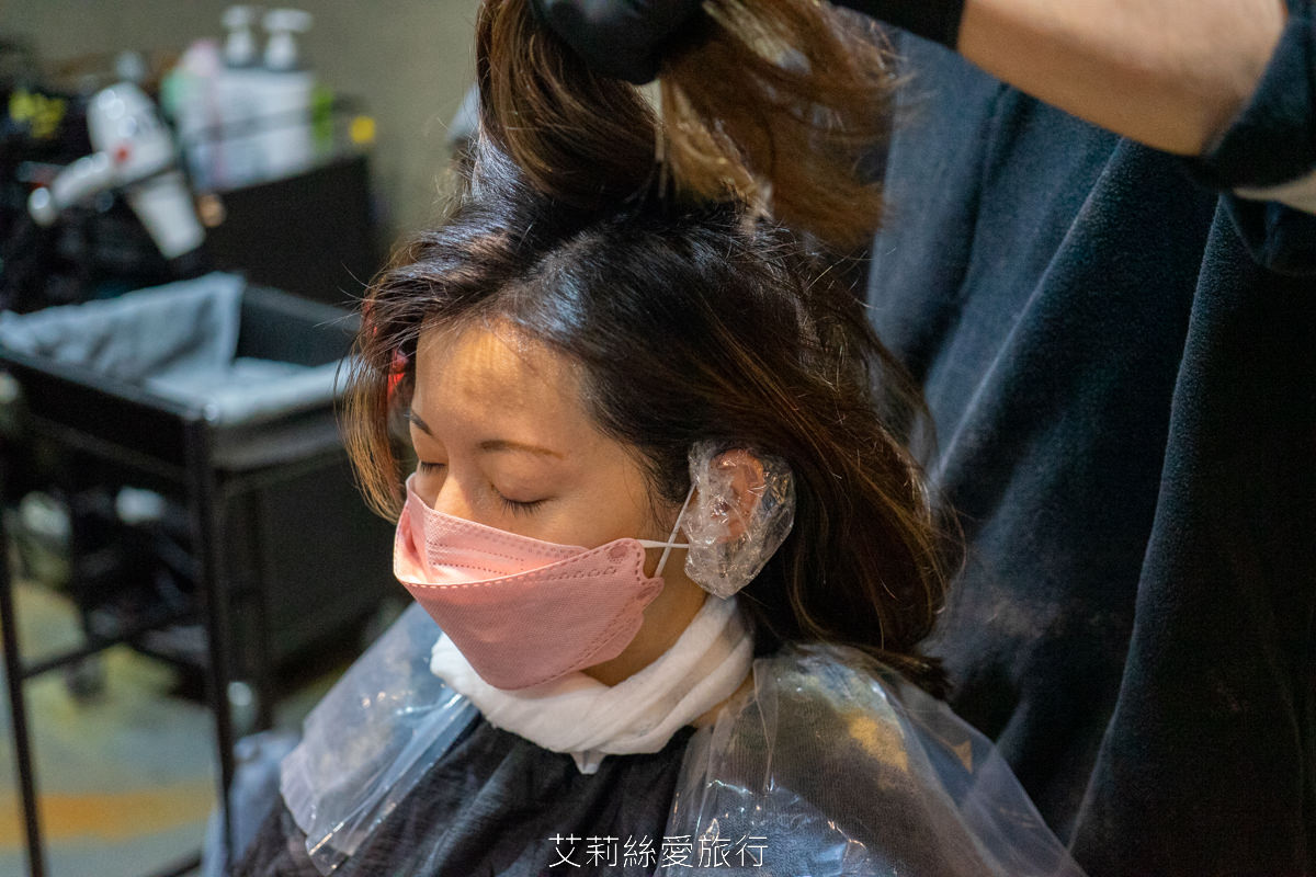 板橋染髮推薦！Worhair新埔店 剪髮250元 燙髮或染髮只要1200元起不分長短還送洗加剪！ 新埔捷運站步行可抵達