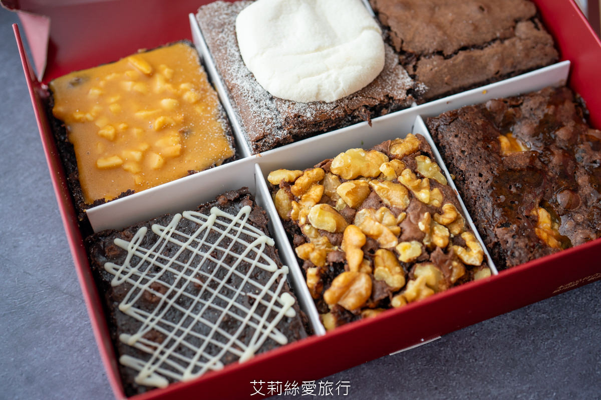 彌月蛋糕推薦 coco.Brownies 可可布朗 彌月蛋糕禮盒 台北知名甜點 好吃布朗尼 迷你磅蛋糕 大巨蛋甜點下午茶