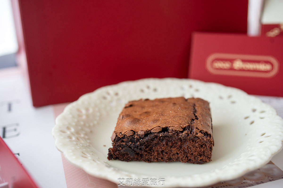 彌月蛋糕推薦 coco.Brownies 可可布朗 彌月蛋糕禮盒 台北知名甜點 好吃布朗尼 迷你磅蛋糕 大巨蛋甜點下午茶