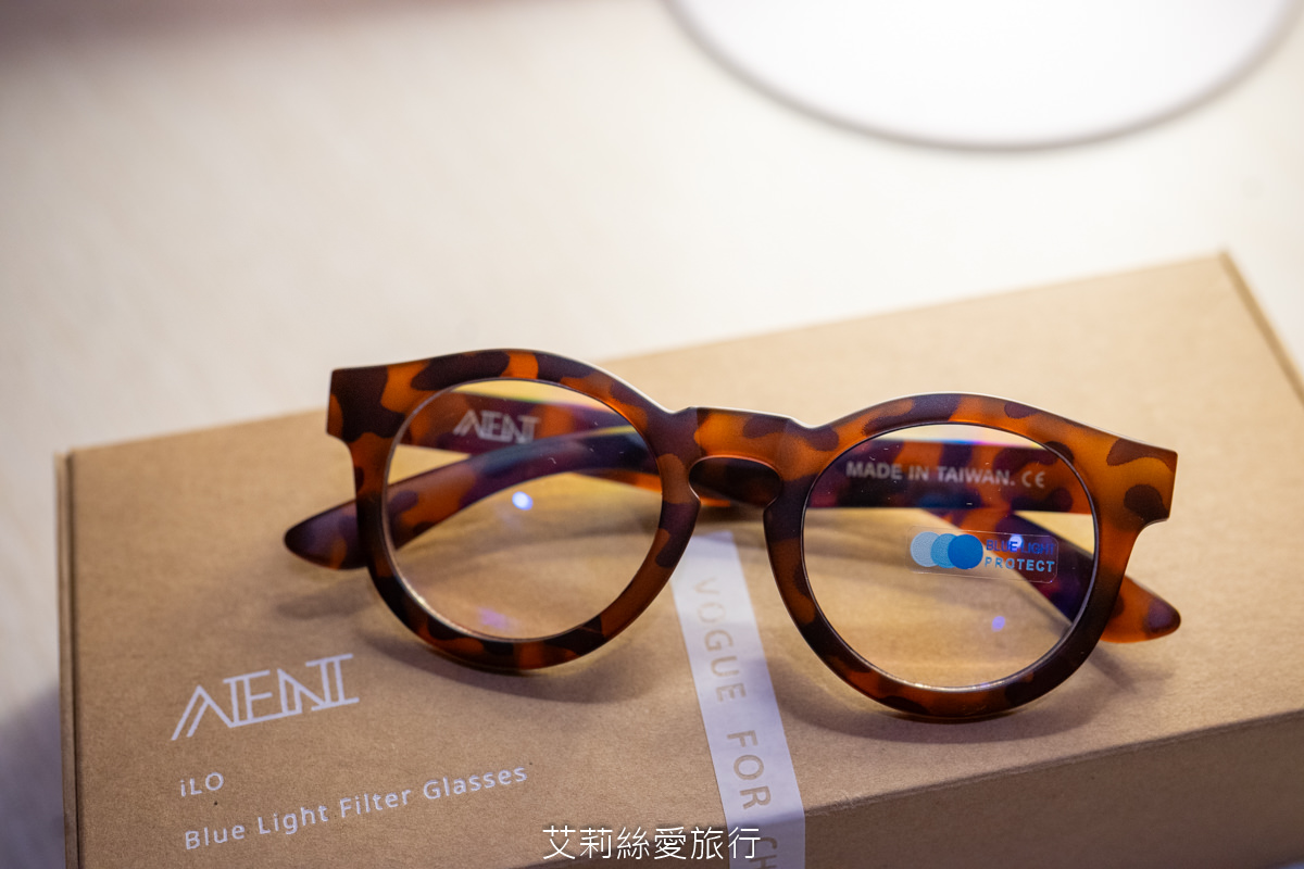 好物推薦 iLO兒童濾藍光眼鏡 39%濾藍光 戶外抗紫外線UV400 輕量化設計 通過安全測試 保護兒童眼睛 - 第17張圖 好物推薦 iLO兒童濾藍光眼鏡 39%濾藍光 戶外抗紫外線UV400 輕量化設計 通過安全測試 保護兒童眼睛