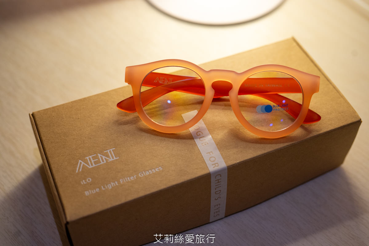 好物推薦 iLO兒童濾藍光眼鏡 39%濾藍光 戶外抗紫外線UV400 輕量化設計 通過安全測試 保護兒童眼睛 - 第8張圖 好物推薦 iLO兒童濾藍光眼鏡 39%濾藍光 戶外抗紫外線UV400 輕量化設計 通過安全測試 保護兒童眼睛